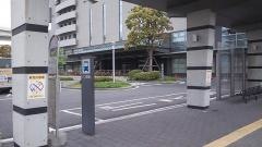 「みなと赤十字病院」バス停留所