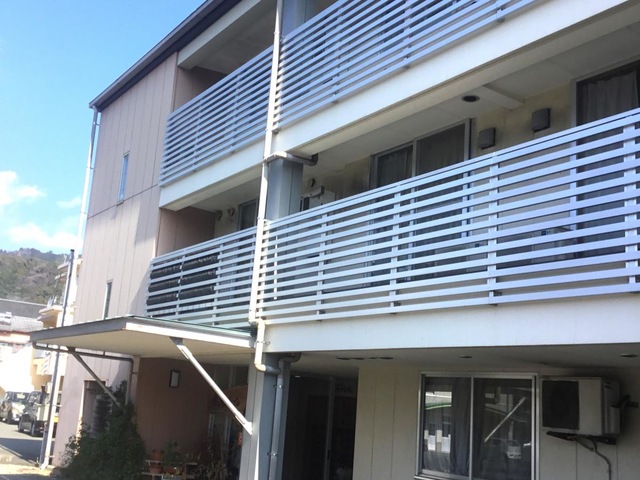 秦いきいき学校 施設外観