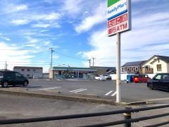 ファミリーマート　瀬戸大坪北店