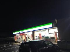 ファミリーマート　伊賀佐那具店