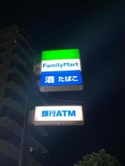 ファミリーマート　長柄店