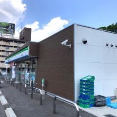 ファミリーマート　白山通り店