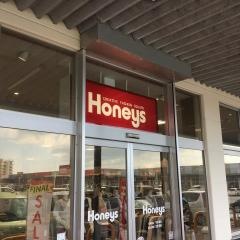 ハニーズ　読谷イオン店