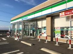 ファミリーマート　五所川原川山店