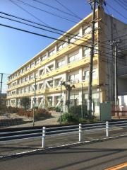 新栄小学校
