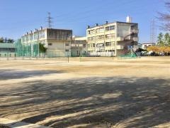 草加市立川柳中学校