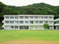 西向小学校