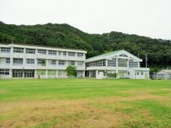 西向小学校