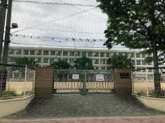東山小学校