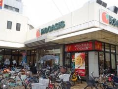 阪急オアシス小曽根店