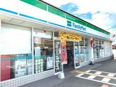 ファミリーマート　小野本町店