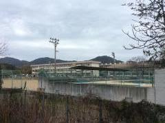 横浜小学校
