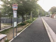 「北小学校前」バス停留所