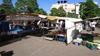 高山陣屋前朝市
