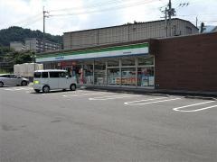 ファミリーマート　四国中央金田町店