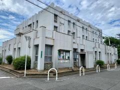 青少年センター図書室