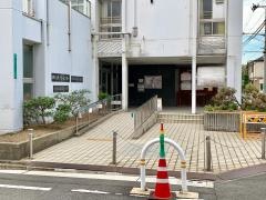 青少年センター図書室