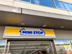 ミニストップ　奈良登美ヶ丘駅前店