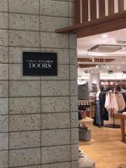 ＵＲＢＡＮ　ＲＥＳＥＡＲＣＨ　ＤＯＯＲＳ　神戸ハーバーランドｕｍｉｅ店