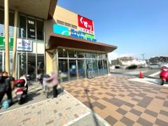 スーパーマルハチ　硯町店