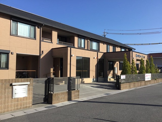 優の里 ロイヤル　別館 施設外観