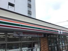 セブンイレブン　那覇楚辺１丁目店