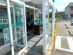 ファミリーマート　砺波東石丸店