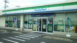 ファミリーマート　彦根川瀬馬場店