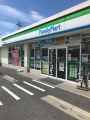 ファミリーマート　彦根川瀬馬場店