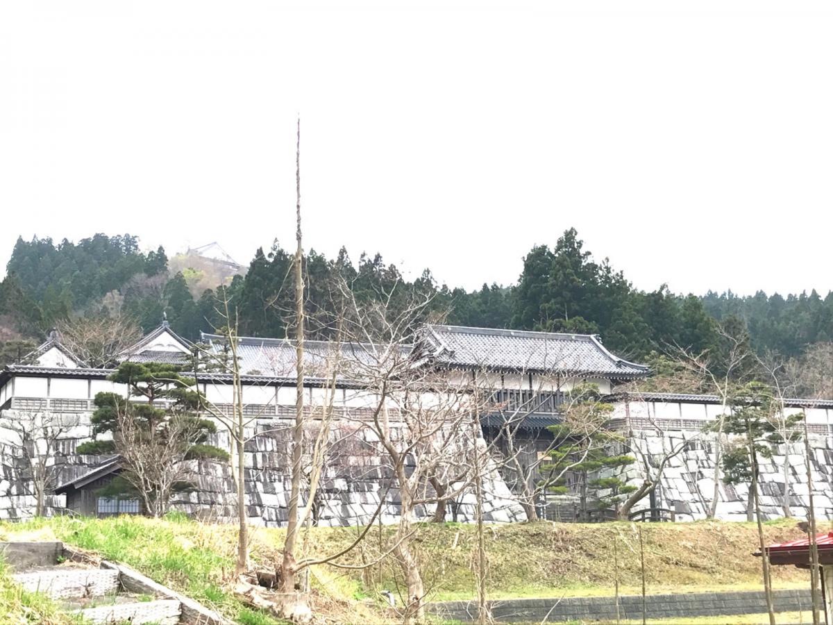 亀田城・佐藤八十八美術館