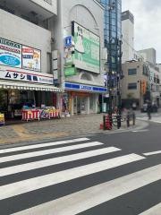 ローソン　立川ウィンズ通店