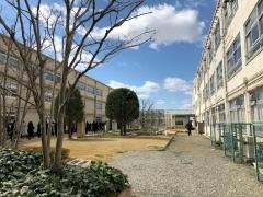 加古川市立中部中学校