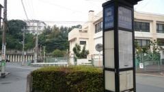 「港南車庫前」バス停留所