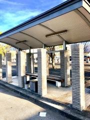 「小瀬スポーツ公園」バス停留所