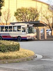 「小瀬スポーツ公園」バス停留所