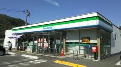 ファミリーマート　用瀬インター店