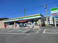 ファミリーマート　伊賀上野東インター店