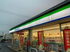 ファミリーマート　津島江西店