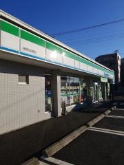 ファミリーマート　日野四谷橋店