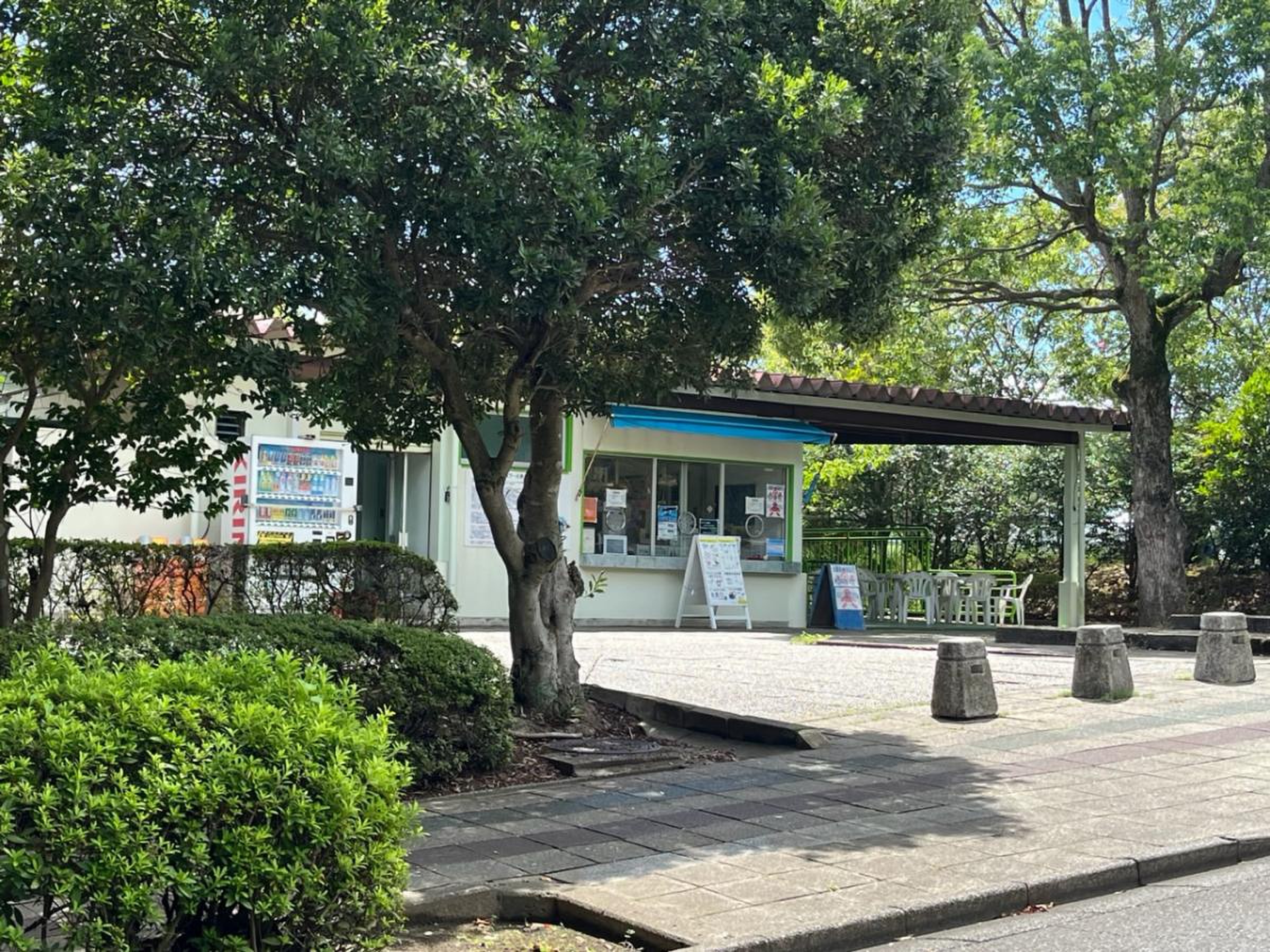 岩 名 運動 公園