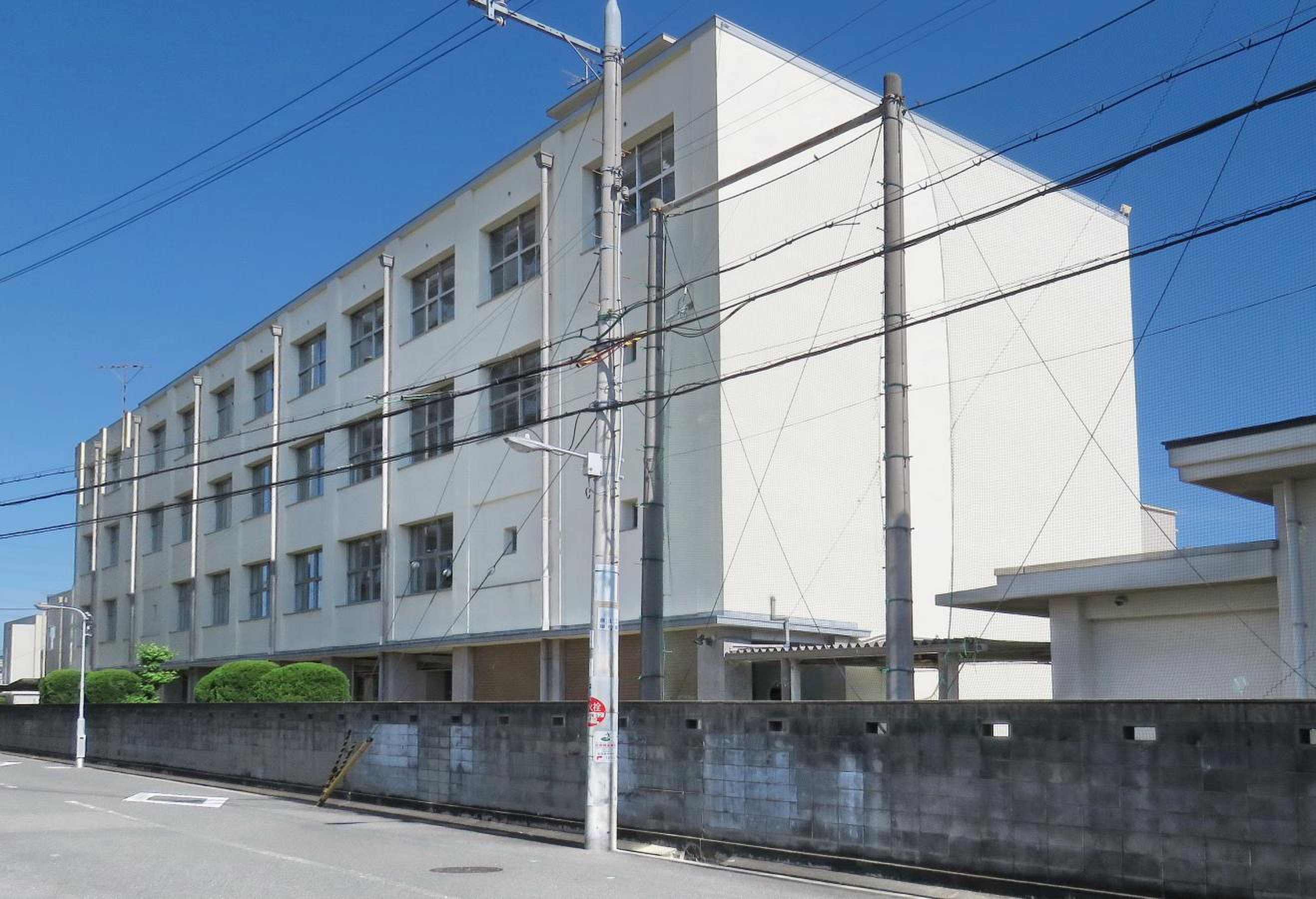 大阪 市立 長吉 西 中学校