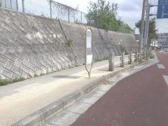 「城東小学校前」バス停留所