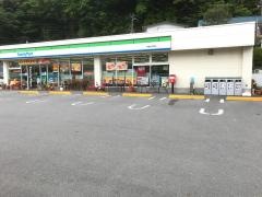 ファミリーマート　伊東末広町店
