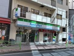 ファミリーマート　新川二丁目店