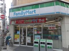 ファミリーマート　広島流川店