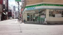 ファミリーマート　広島流川店