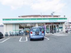 ファミリーマート　上桂三ノ宮町店