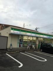 ファミリーマート　上桂三ノ宮町店