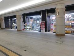 ビックカメラ　広島駅前店