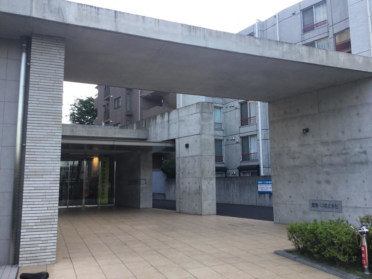 建物入り口